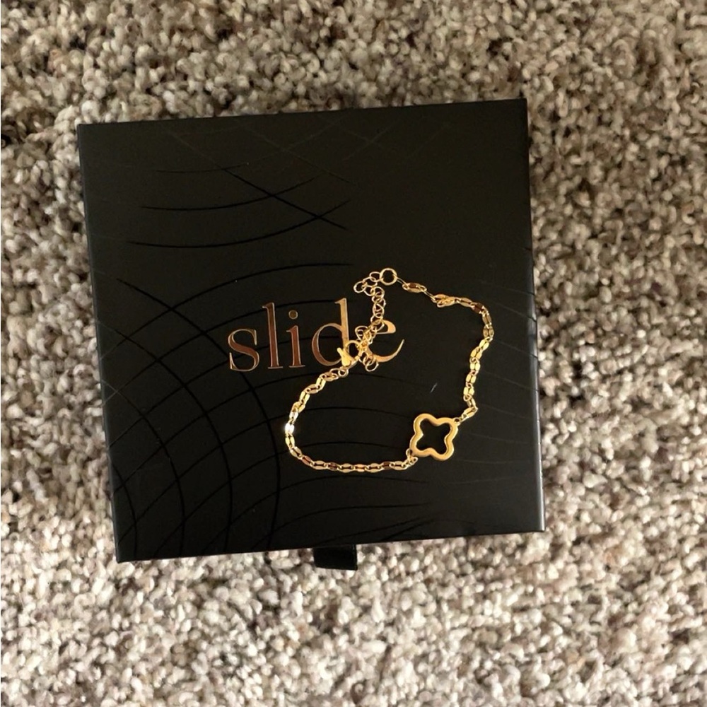 slide jewelry “happiness” bracelet!